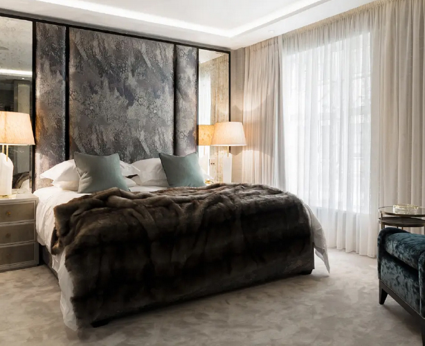 Knightsbridge Court | London